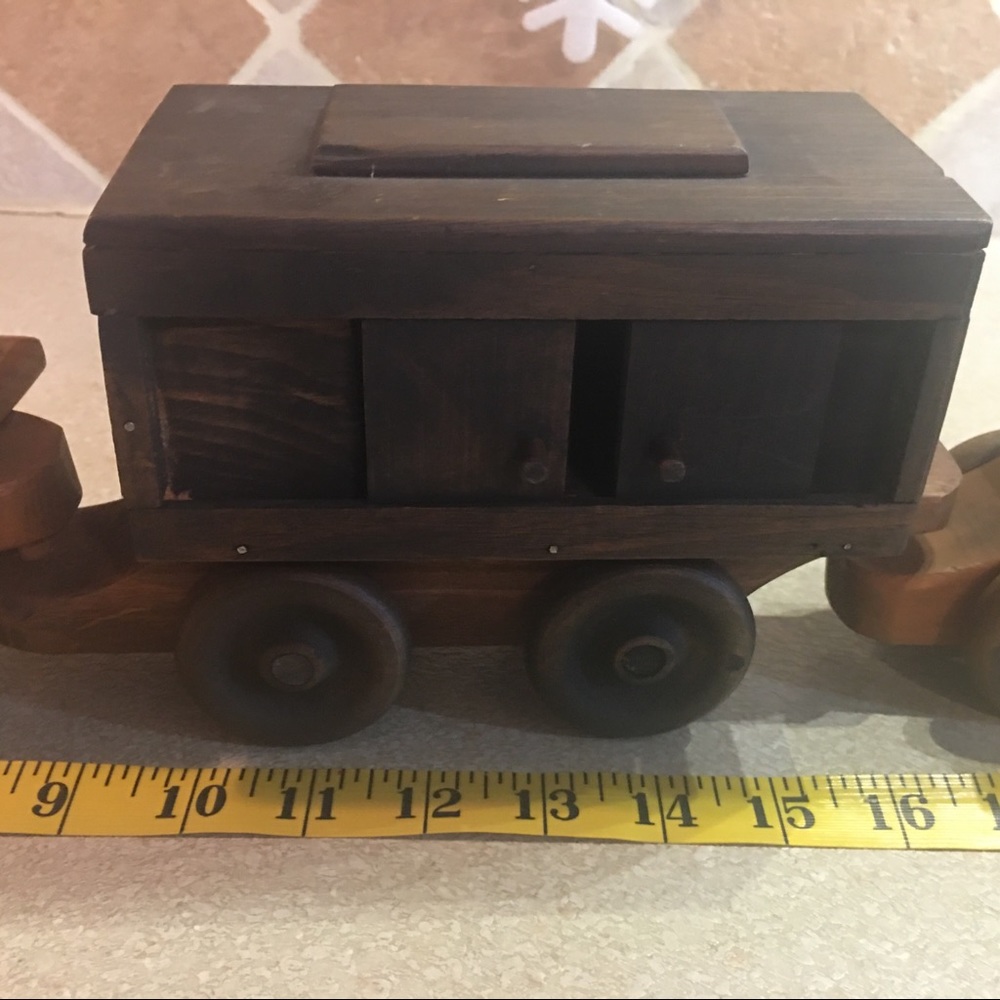 Wooden train set. - Picture 3 of 8